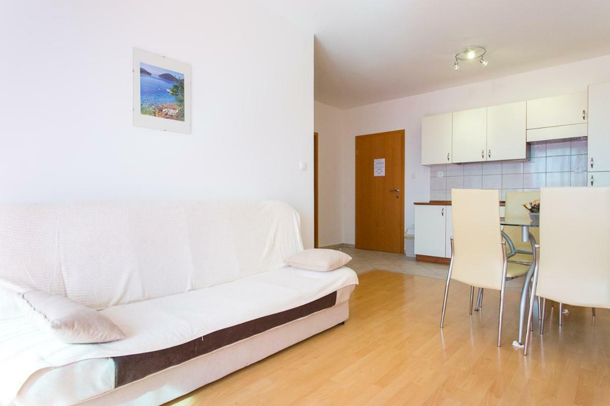 Adria Punat Apartments Extérieur photo